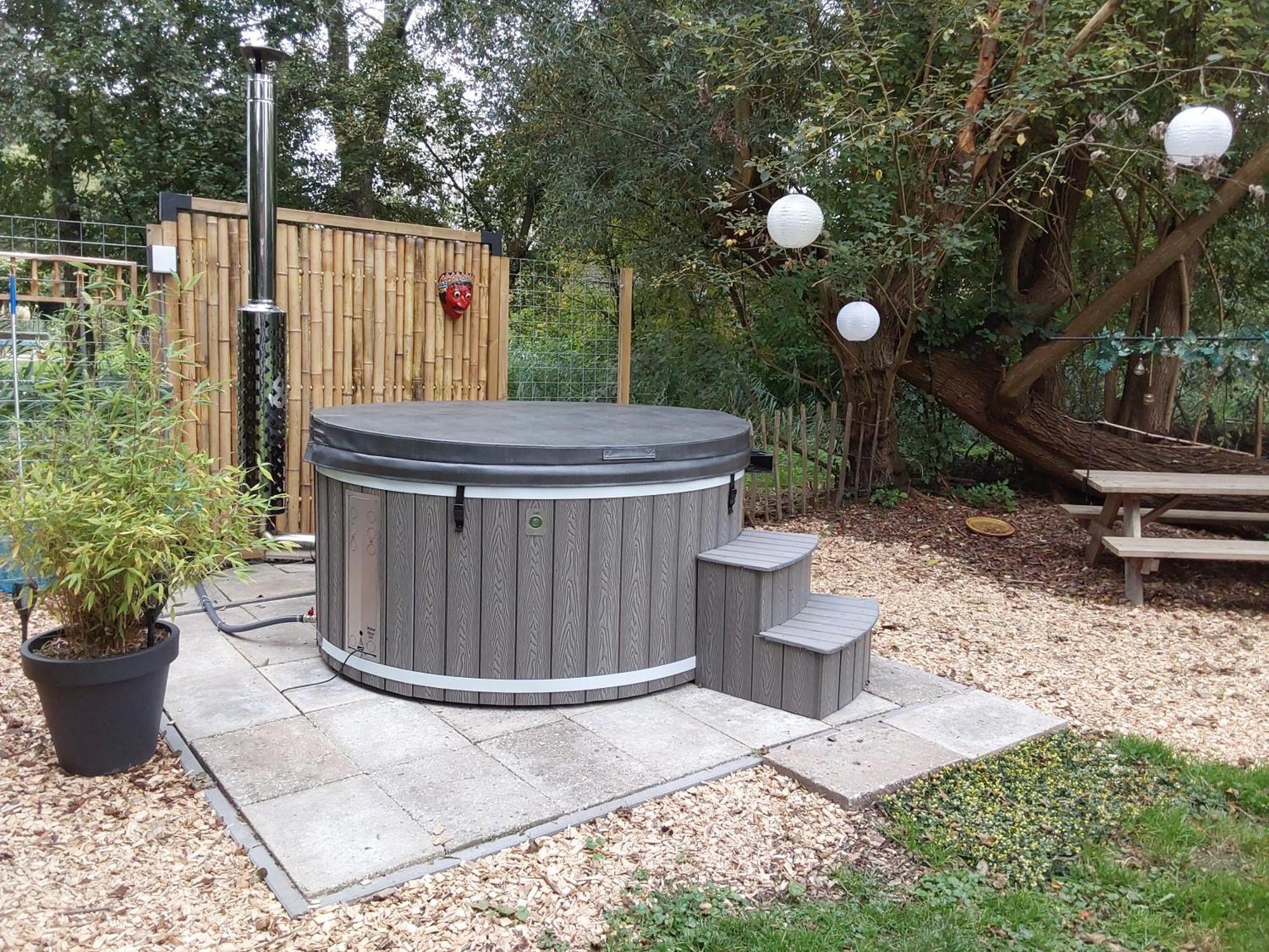 Rumah Senang Wellness Met Hottub En Tuin Ewijk Εξωτερικό φωτογραφία